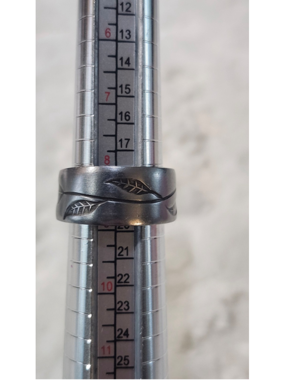 Leaf Vine Spoon Ring Size 8 Stainless Steel Spoon Ring - Picture 4 of 4